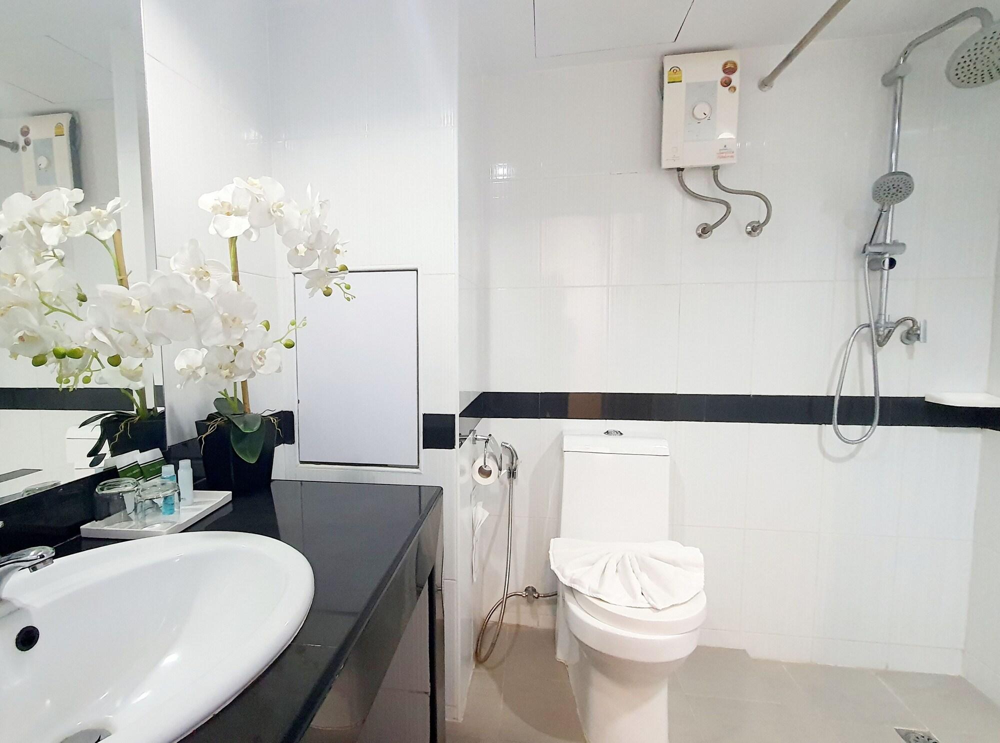 Boutique City Hotel Pattaya Bagian luar foto