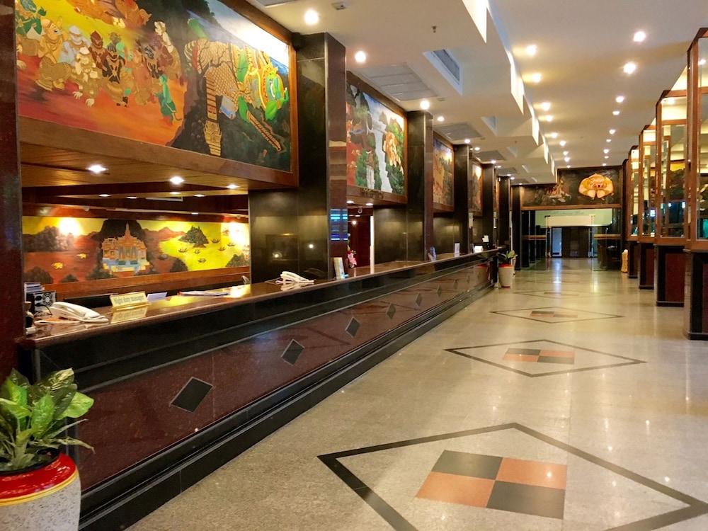 Boutique City Hotel Pattaya Bagian luar foto