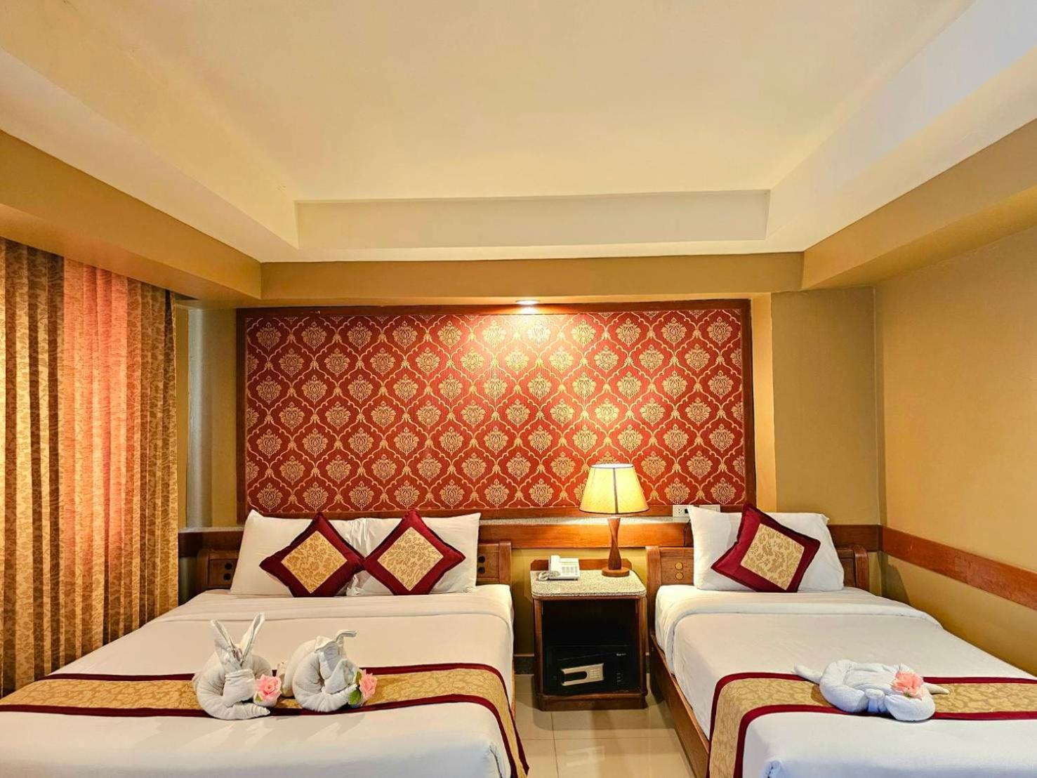 Boutique City Hotel Pattaya Bagian luar foto