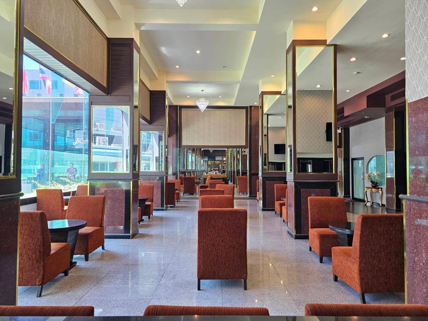 Boutique City Hotel Pattaya Bagian luar foto
