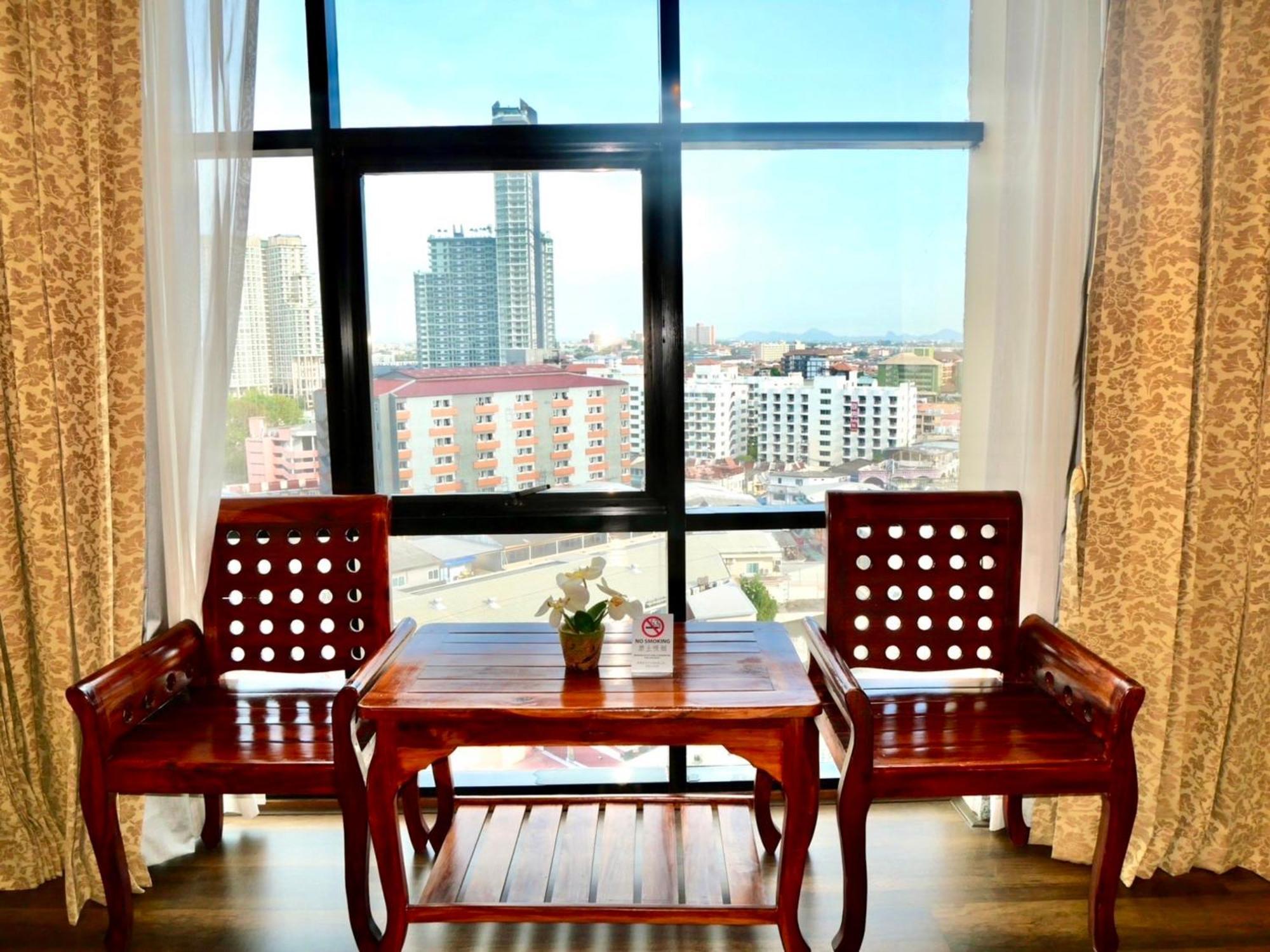 Boutique City Hotel Pattaya Bagian luar foto