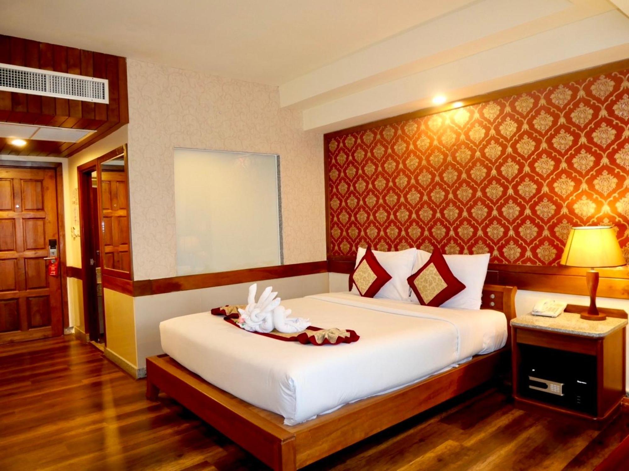 Boutique City Hotel Pattaya Bagian luar foto