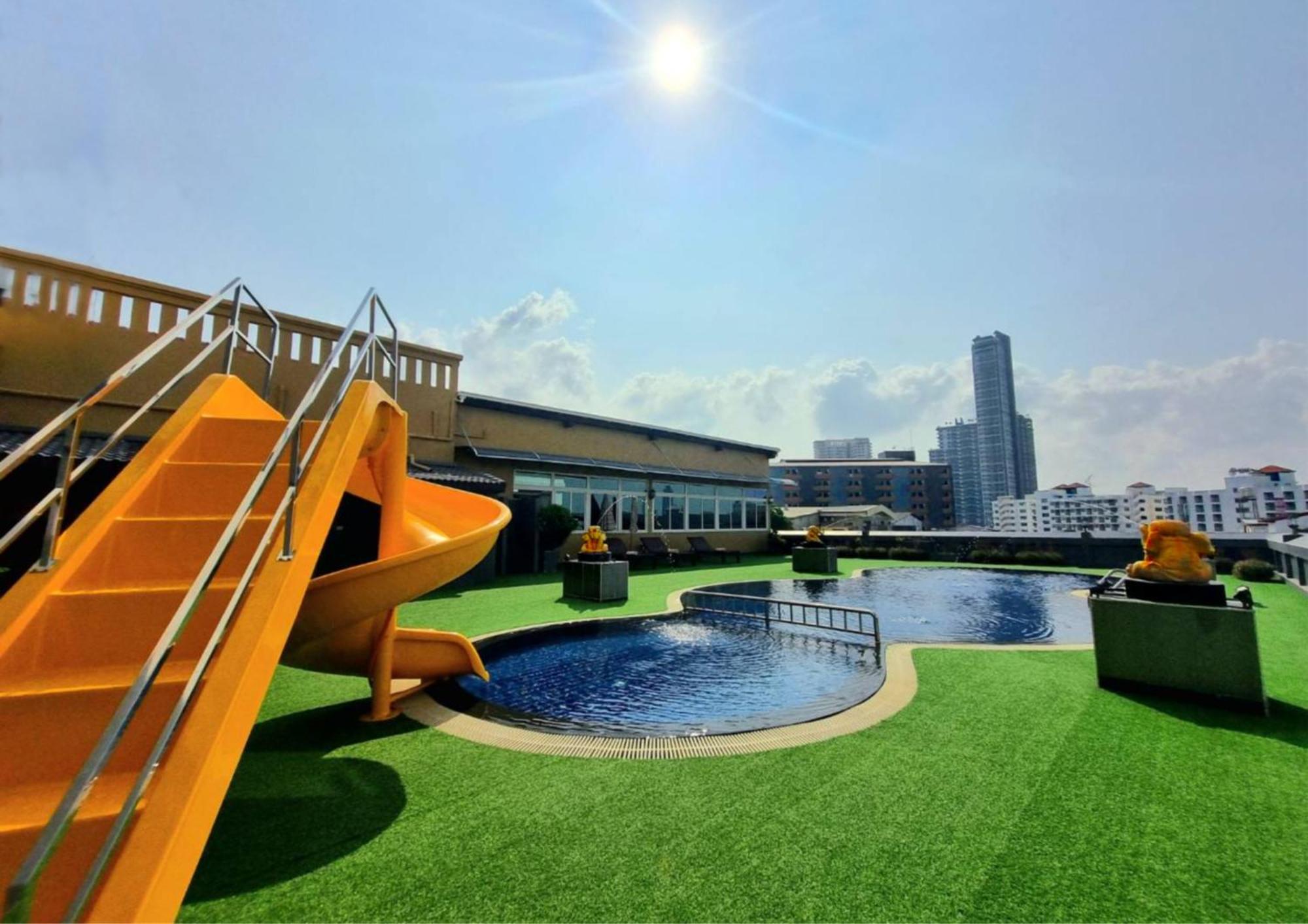 Boutique City Hotel Pattaya Bagian luar foto
