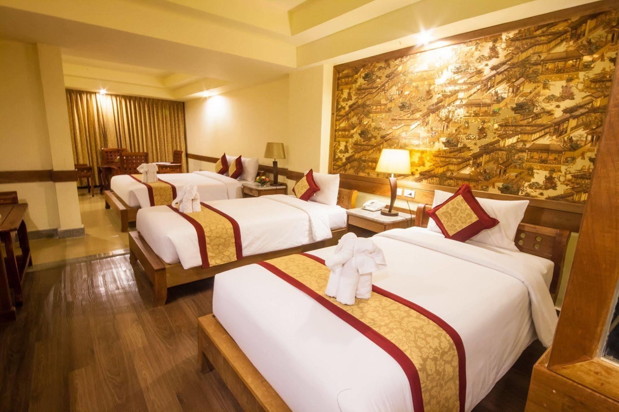 Boutique City Hotel Pattaya Bagian luar foto