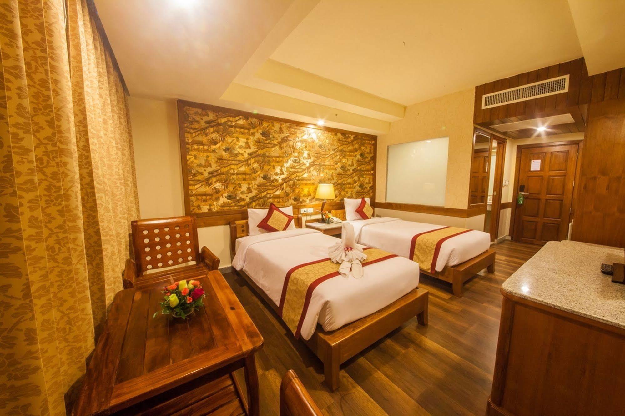 Boutique City Hotel Pattaya Bagian luar foto